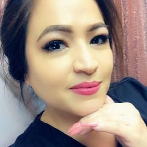 Meet your Posher, Ana